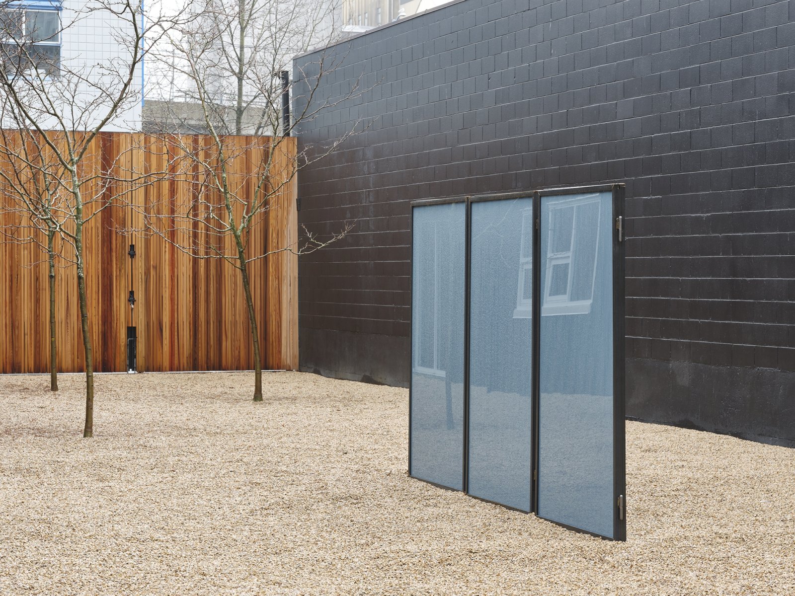 Abbas Akhavan, Trough, 2019, steel, mirrors, 84 x 150 x 48 in. (213 x 380 x 122 cm)