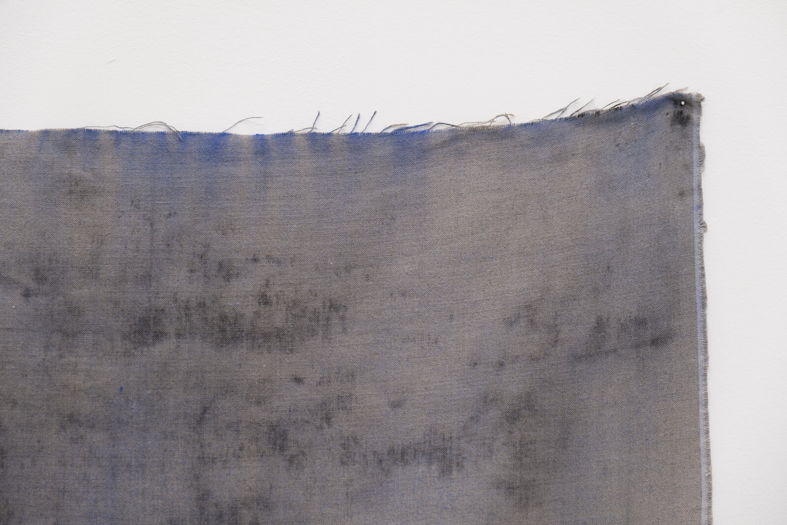 Abbas Akhavan, Untitled (detail), 2023, water based pigment on linen, 51 x 39 in. (130 x 99 cm)