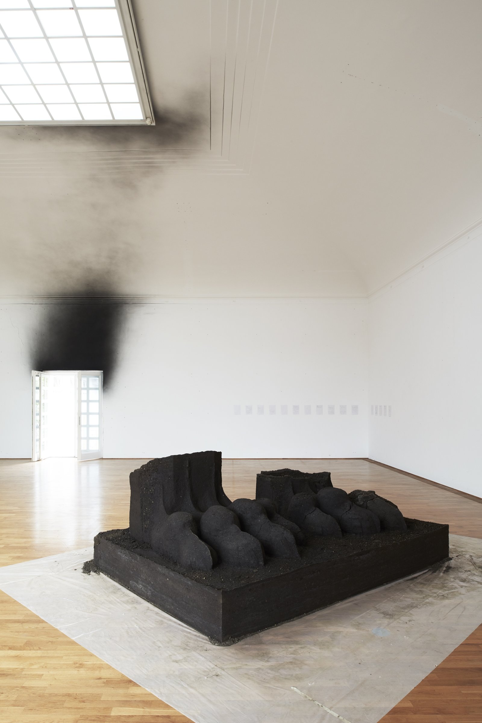 Abbas Akhavan, Variations on Ghost, 2017, soil, water, 47 x 126 x 87 in. (120 x 320 x 220 cm). Installation view, Museum Villa Stuck, Munich, Germany, 2017