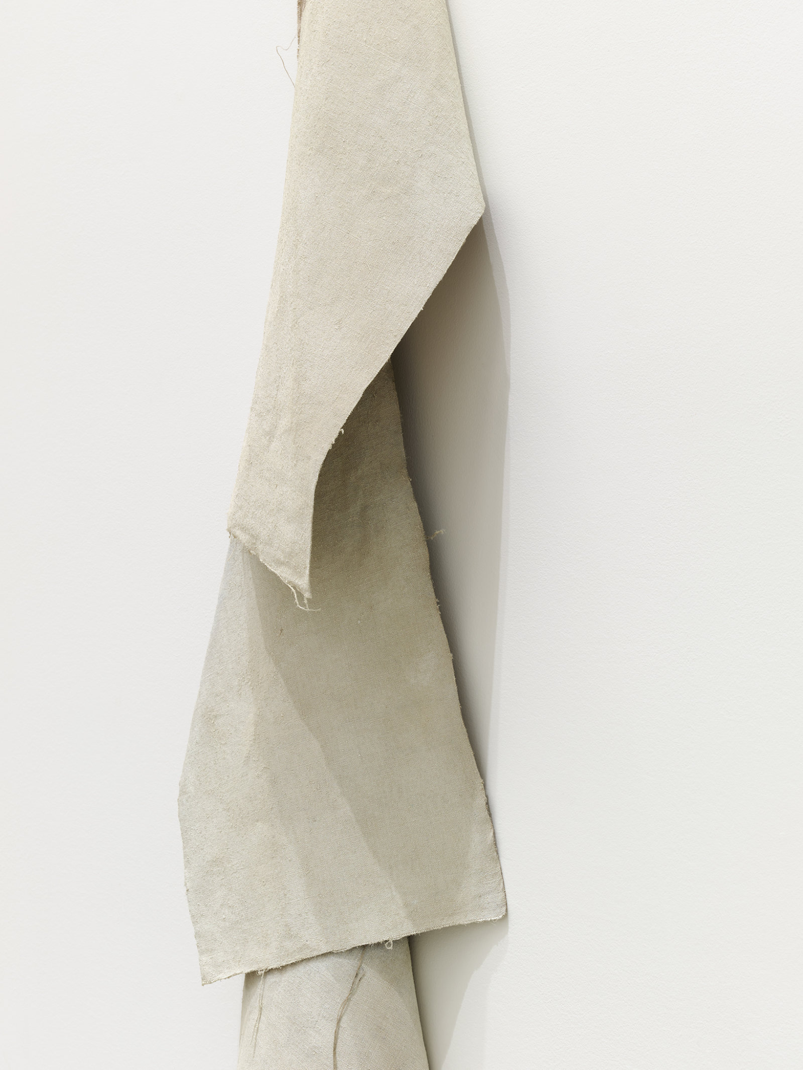 Abbas Akhavan, untitled (detail), 2021, spray paint on linen, 79 x 41 x 5 in. (199 x 104 x 12 cm)