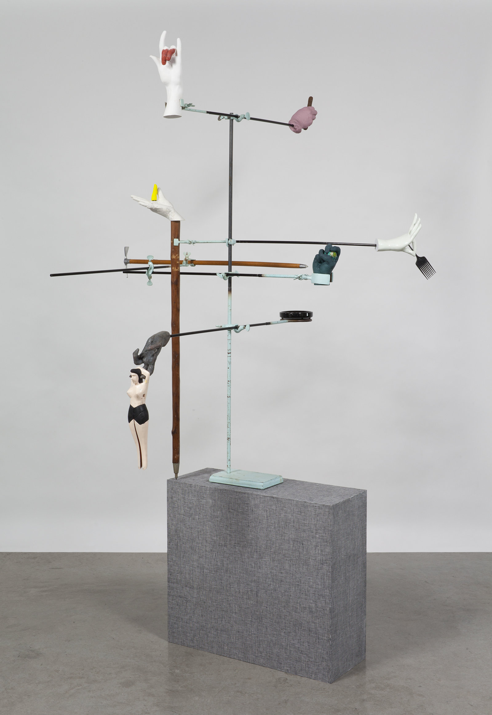 Valérie Blass, Cargo Culte, 2011, metal stand, wooden, rattan, plastic and ceramic objects, hydrocal FGR gypsum, cement, acrylic, enamel paint, 72 x 48 x 50 in. (155 x 122 x 127 cm)