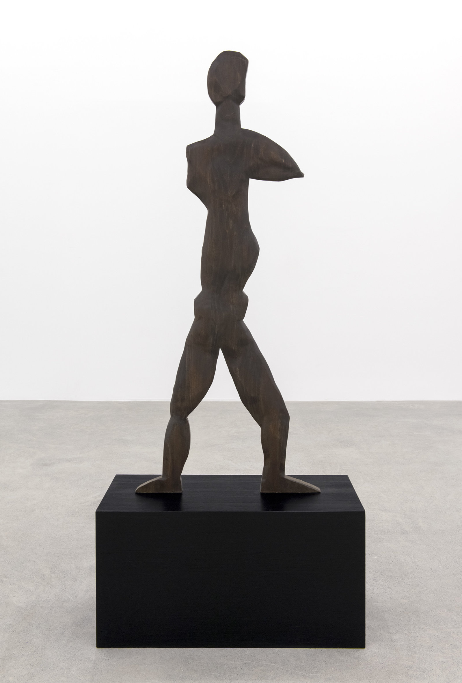 Valérie Blass, Flat man/J’en ai assez je dis oui, 2015, wood, paint, photographic emulsion, 55 x 2 x 22 in. (140 x 4 x 56 cm)