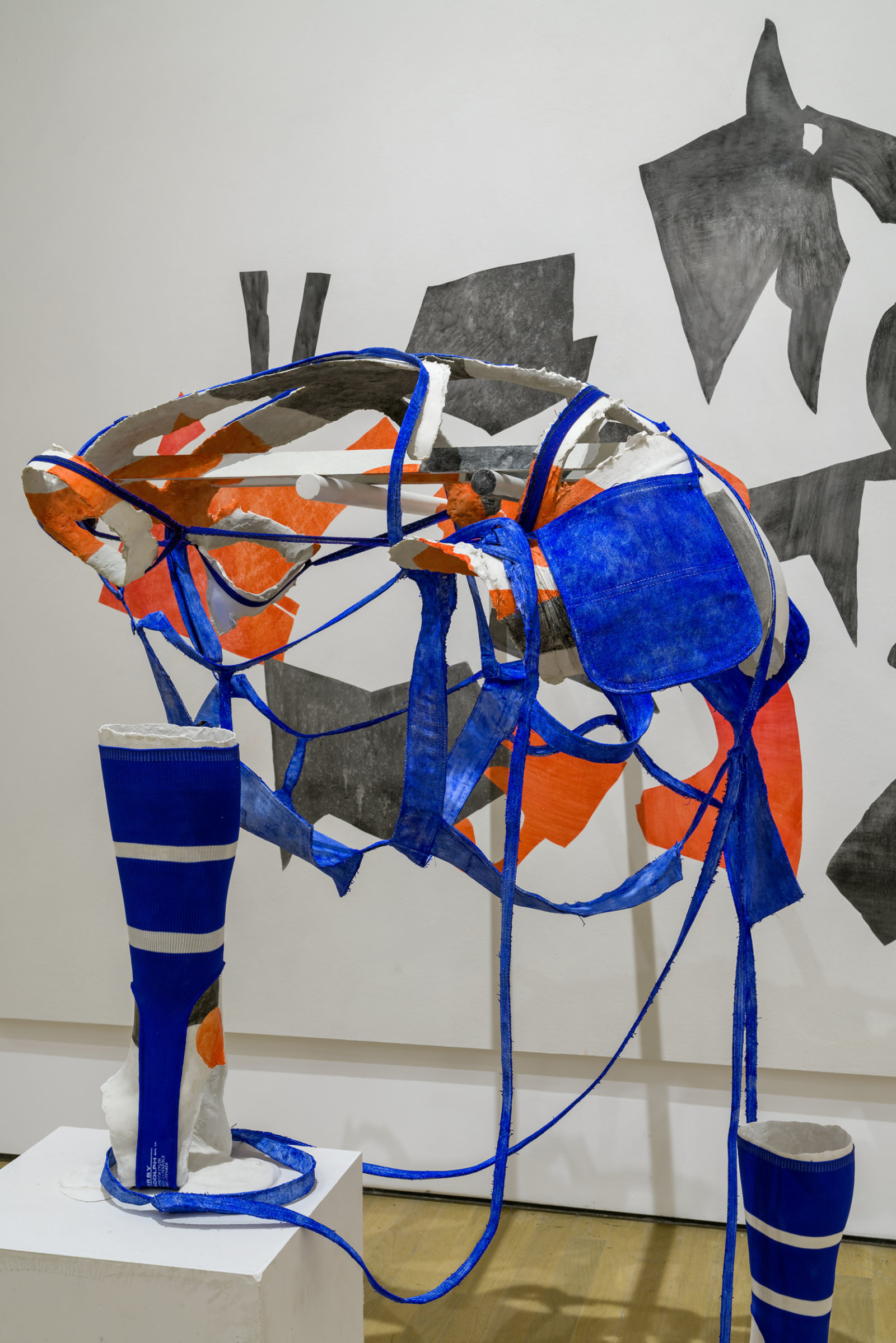 Valérie Blass, Le principe de la sueur: transpiration, évaporation, chaleur (detail), 2016, fabric, resin, polymer, forton, painting, 51 x 20 x 30 in. (129 x 51 x 75 cm)
