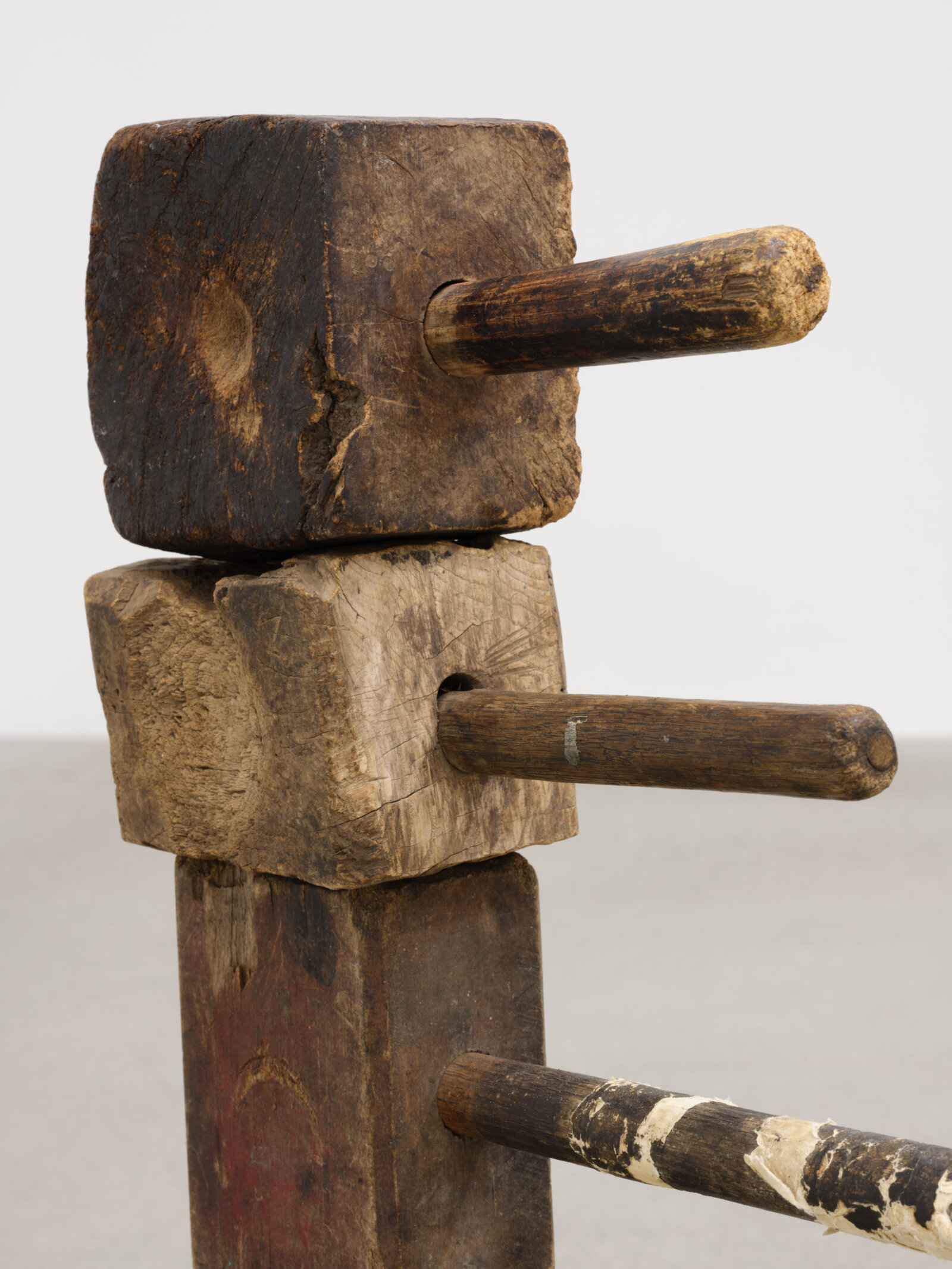 Valérie Blass, Le retour du bâton (Malleus Maleficarum) / The cycle of the mallet (Malleus Maleficarum) (detail), 2024, wooden mallets, 32 x 18 x 5 in. (81 x 46 x 13 cm)