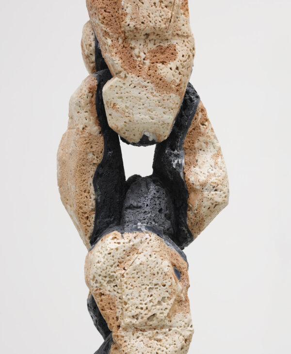 Valérie Blass, Détail qui tue / Killer detail ﻿(detail), 2024, hydrocal cement, sodium bicarbonate, pigments, 97 x 8 x 7 in. (246 x 20 x 17 cm)