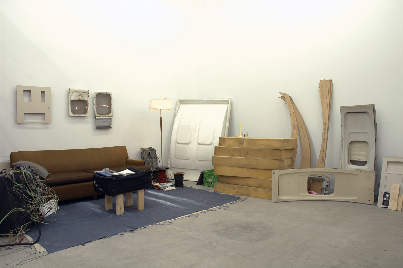 Geoffrey Farmer, Airliner Open Studio (installation), 2006, variable components and dimensions