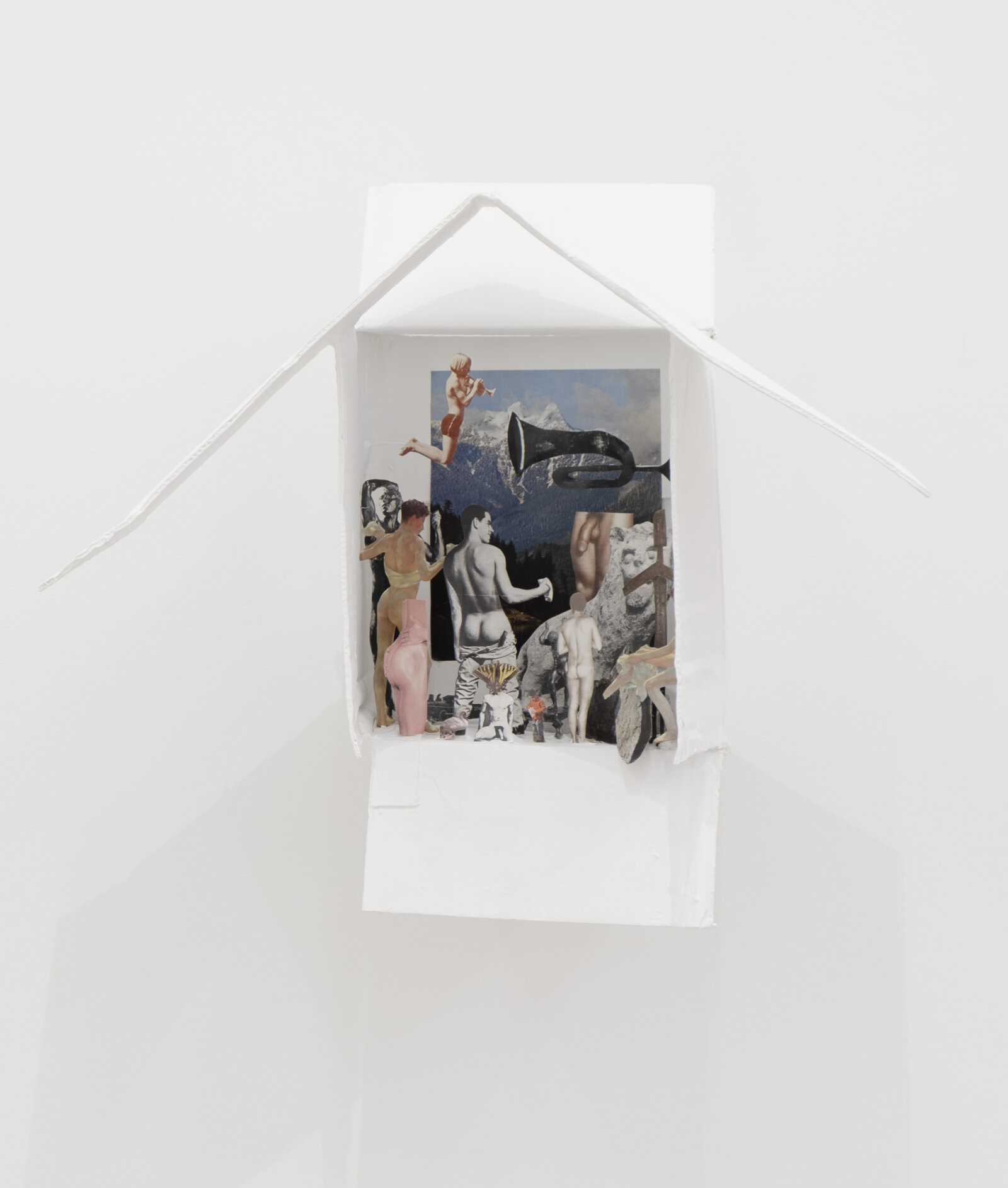 Geoffrey Farmer, The Hellhounds of Thirty-Foot Pool, 2024, cardboard, white paint, wire, putty, book cut-outs, 21 x 24 x 15 in. (53 x 61 x 38 cm)