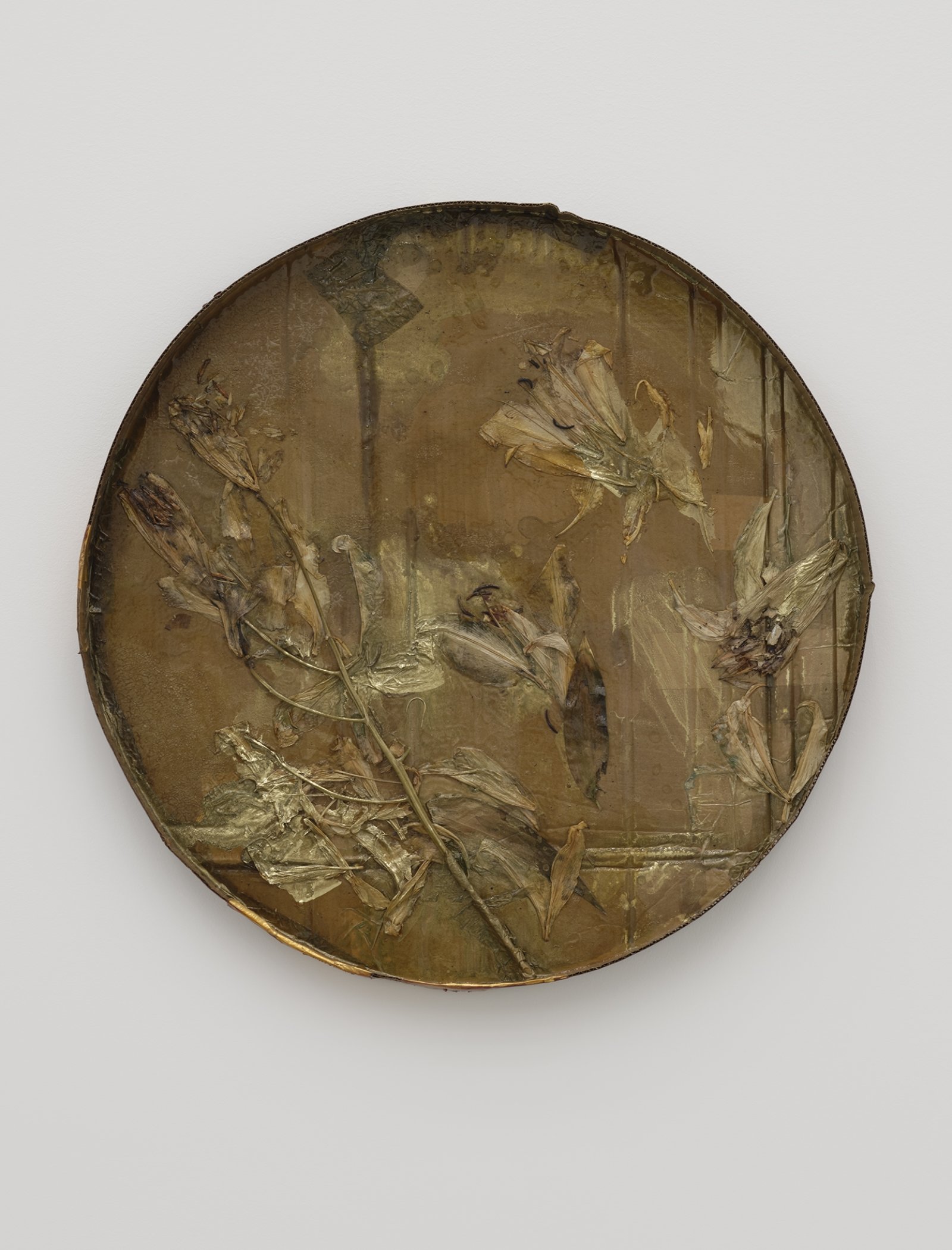 Rochelle Goldberg, Halo II, 2019, cardboard, tissue paper, lilies, shellac, gold pigment, gold tape, dirt, 27 x 27 x 3 in. (67 x 67 x 6 cm)