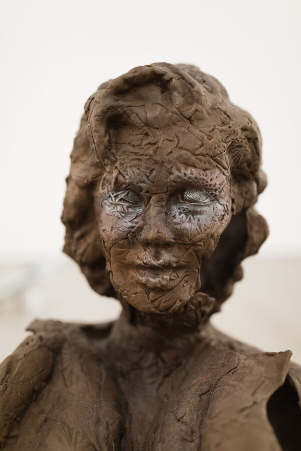Rochelle Goldberg, ﻿Partial View ﻿(detail), 2023, ﻿bronze, aluminum, ﻿26 x 26 x 16 in. (66 x 66 x 41 cm)