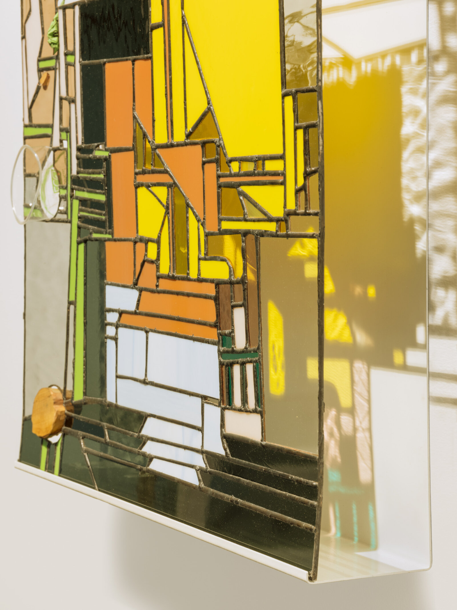 Devon Knowles, Walking Spectrum II, ii , S17 (detail), 2018, glass, biodegradable plastic cup, applewood, elastic band, latex balloon, paper, stickers, lead, tin, steel, paint, 22 x 23 x 4 in. (60 x 58 x 10 cm)