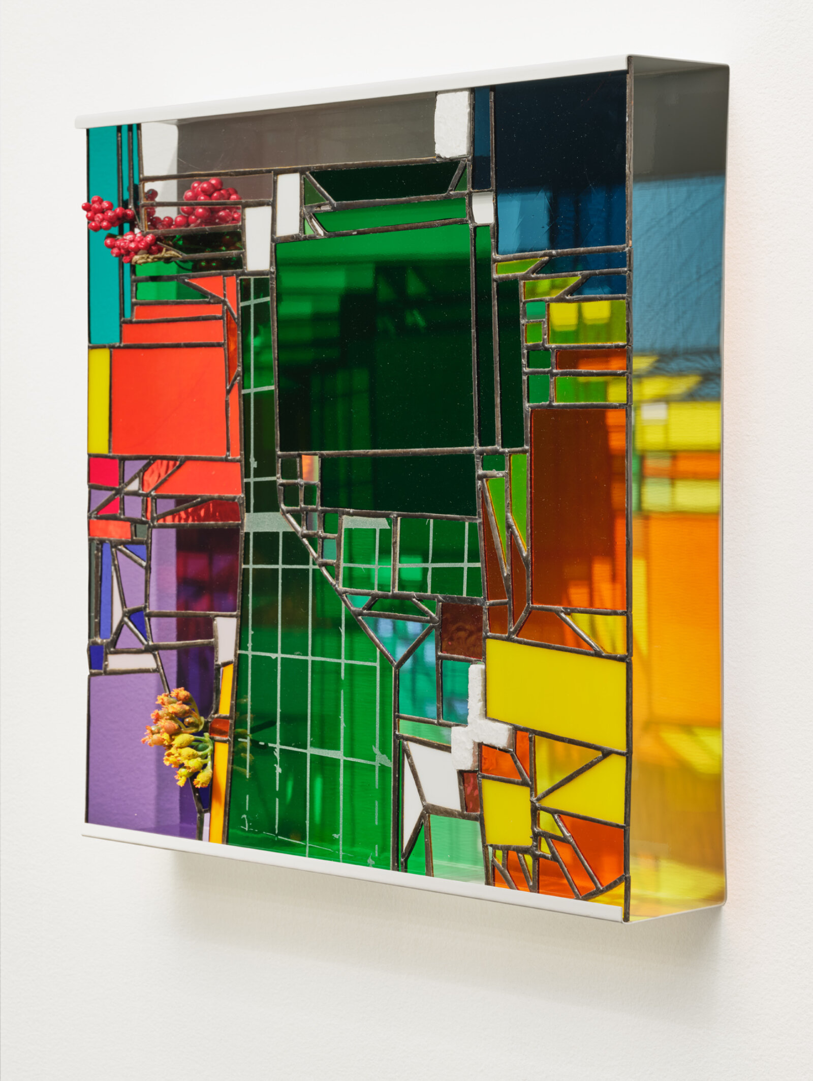 Devon Knowles, Walking Spectrum, V, i, F19, 2020, glass, artificial berries, styrofoam, tin, lead, steel, 20 x 20 x 3 in. (51 x 51 x 6 cm)