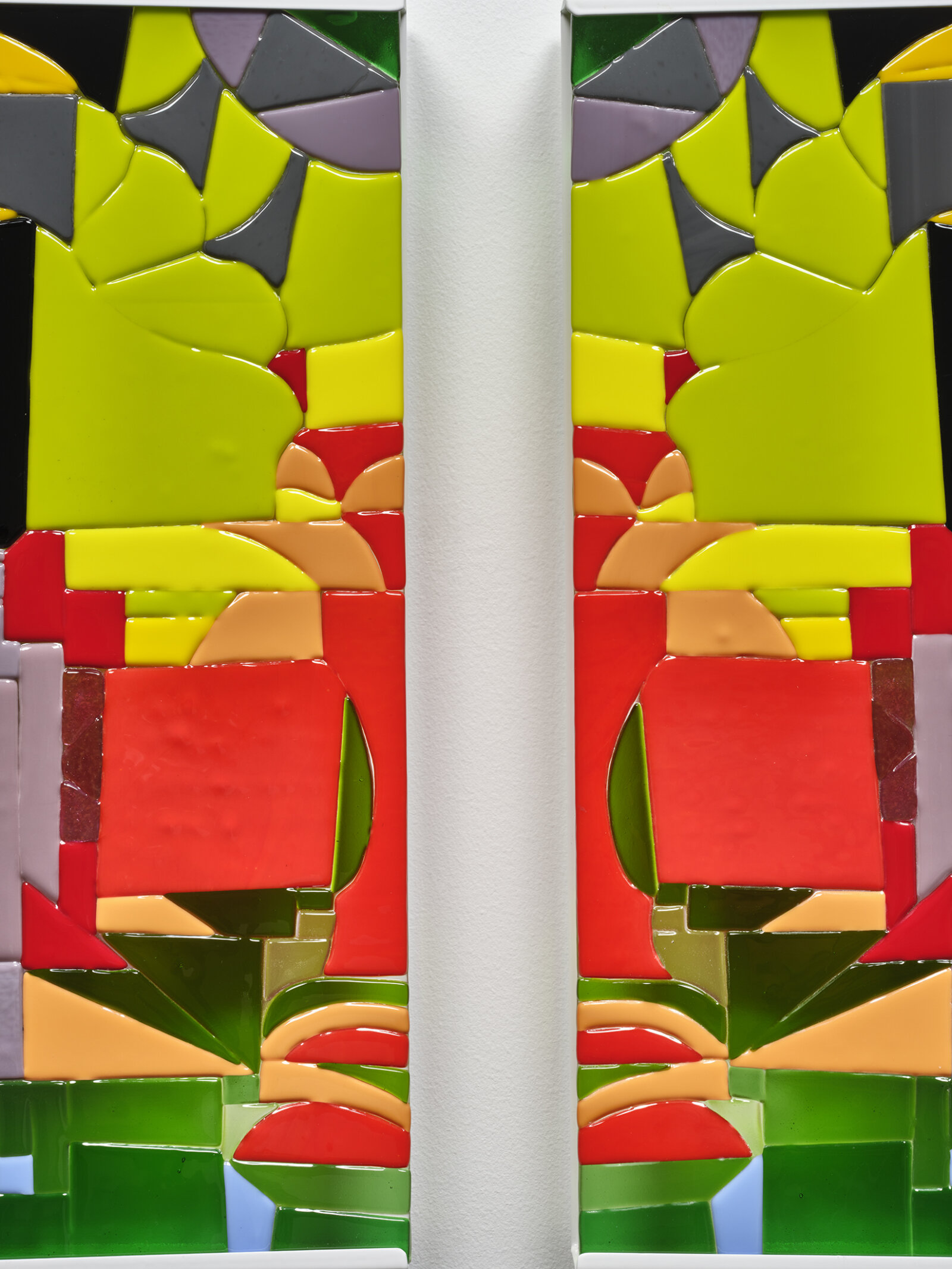 Devon Knowles, Winter Butterfly (detail), 2022, glass, steel, diptych, 42 x 42 x 5 in. (107 x 107 x 11 cm)