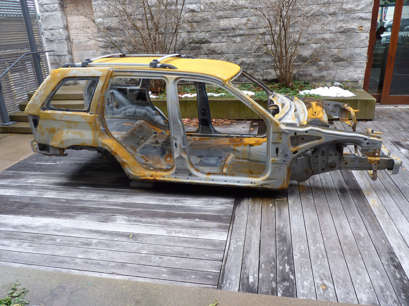 Duane Linklater, 2005 Grand Jeep Cherokee, 2013, steel frame of artist’s vehicle. dimensions variable