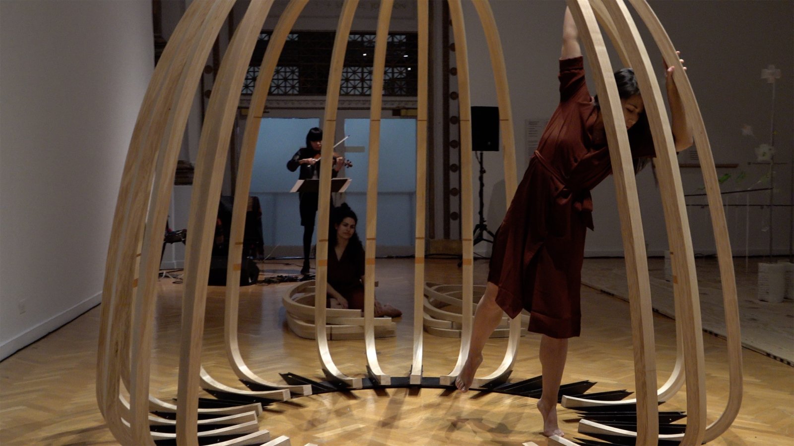 Tanya Lukin Linklater, A song, a felt structure: We are putting ourselves back together again, 2019, site-specific performance. Performance documentation, ...and other such stories, Chicago Architecture Biennial, USA, 2019