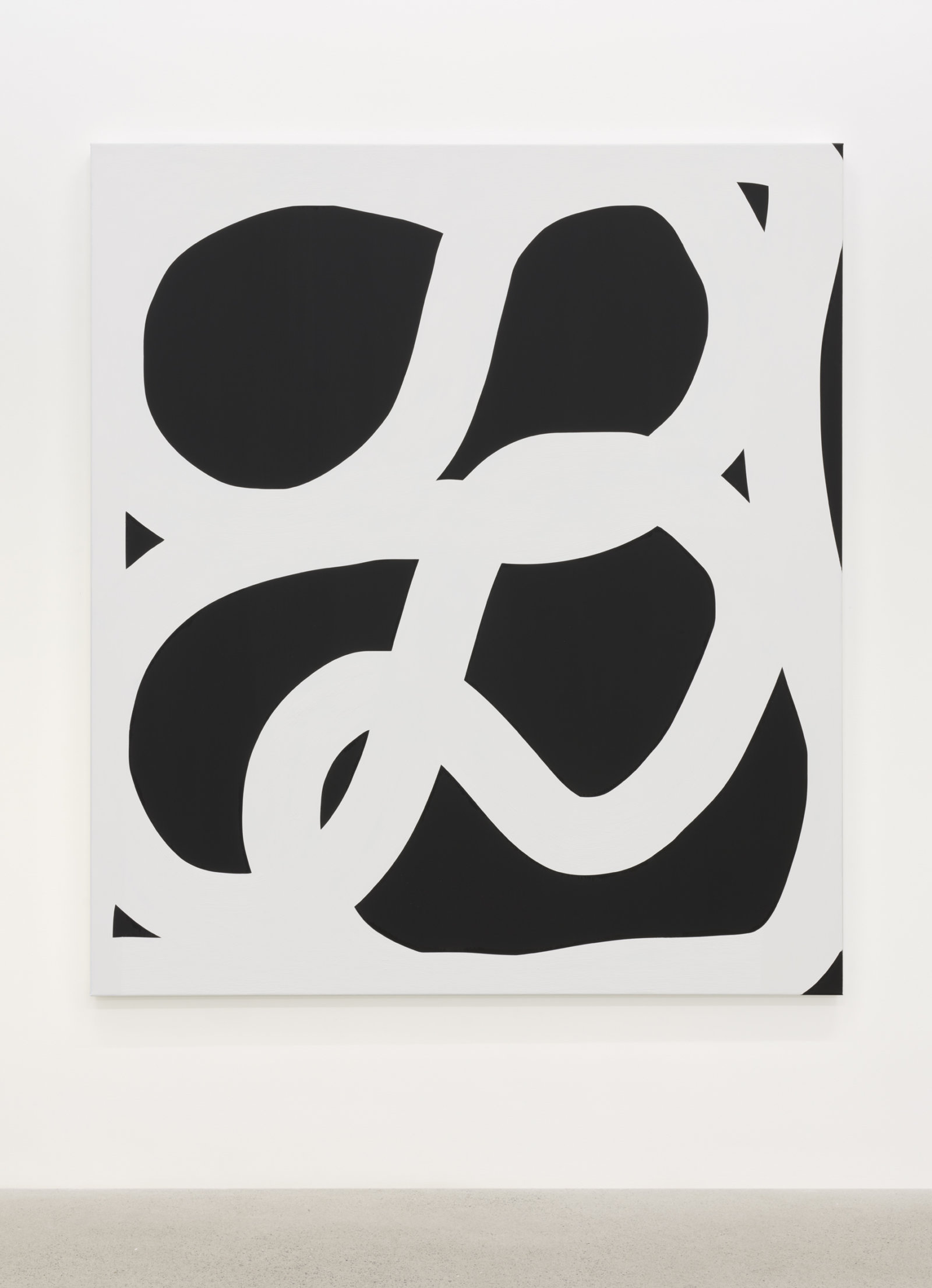 Elizabeth McIntosh, Black and White, 2023, oil and acrylic on canvas, 69 x 61 in. (175 x 155 cm)
