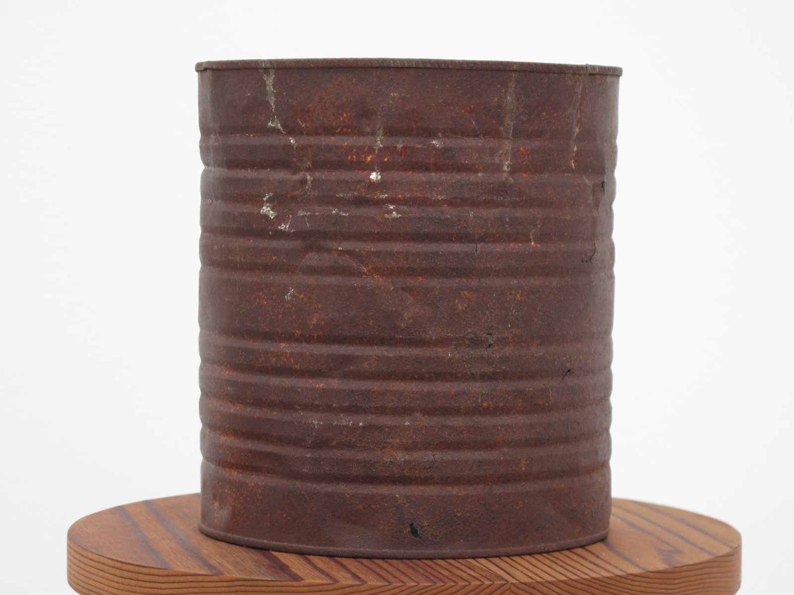 Ashes Withyman, WTsi-00f (detail), 2014, tin, silver leaf, cedar, 10 x 10 in. (25 x 25 cm)