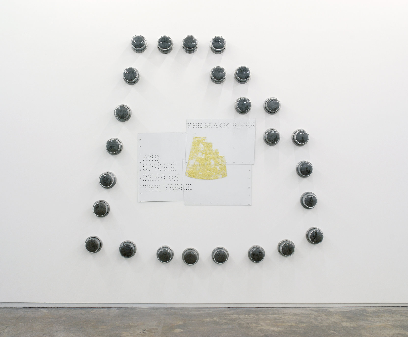 Jerry Pethick, The Last View, 1989, 22 meter covers, steel wool, aluminum, graphite, sulphur, aluminum push-pins, enamelled steel, 106 x 95 x 5 in. (270 x 240 x 12 cm)  