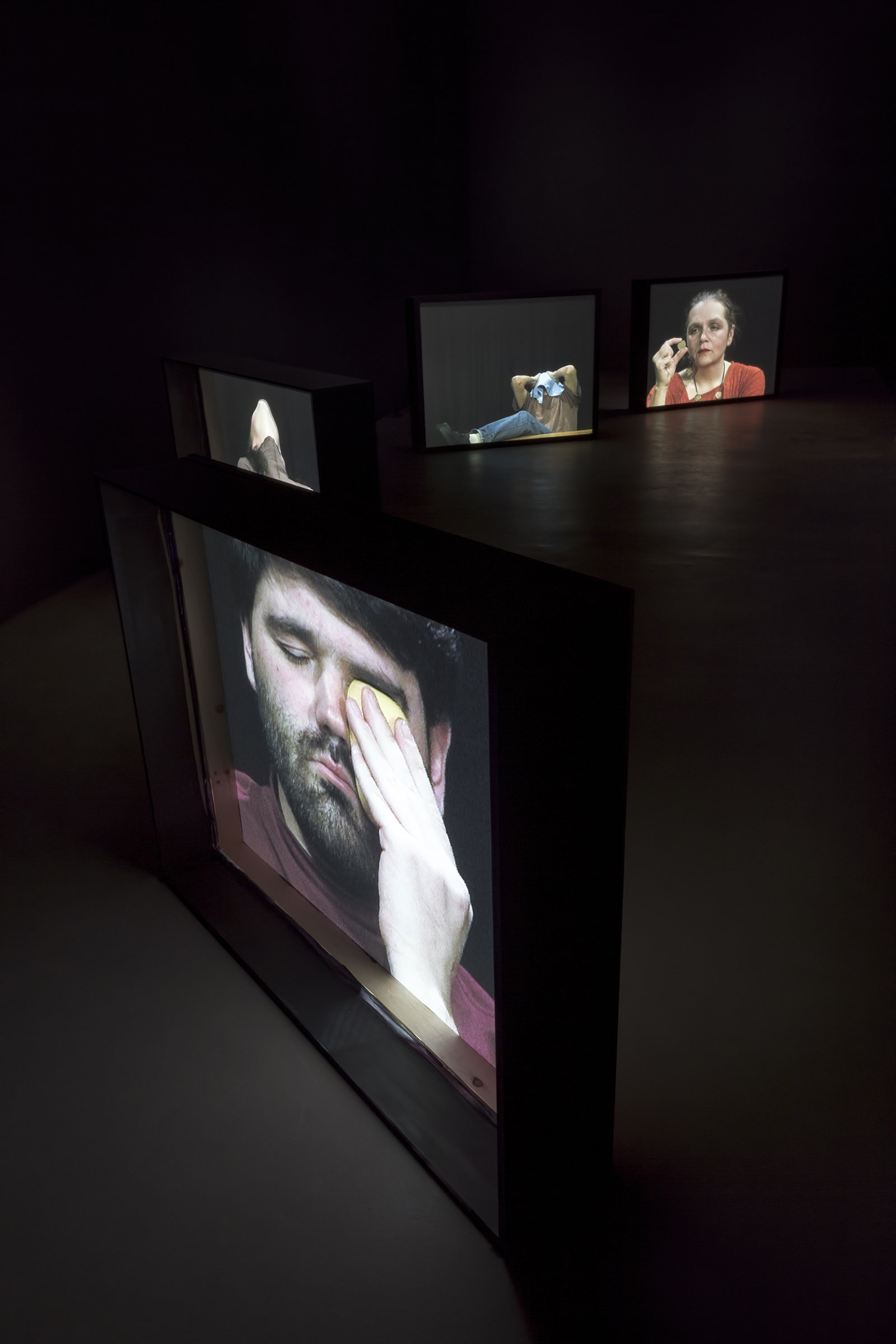 Judy Radul, In Relation to Objects, 1999, 4 channel installation, 14 minutes