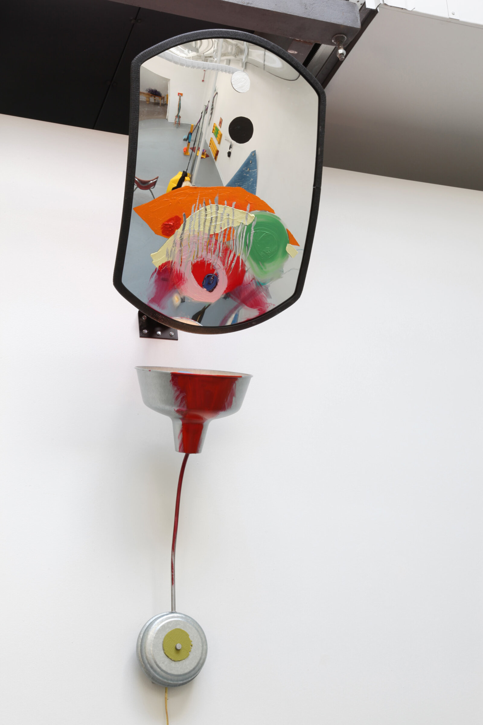 Jessica Stockholder, Consolidated, 2016, driveway mirror, light fixture, bulb, oil paint, plastic, extension cord, mounting bracket, 96 x 24 x 19 in. (244 x 61 x 48 cm)