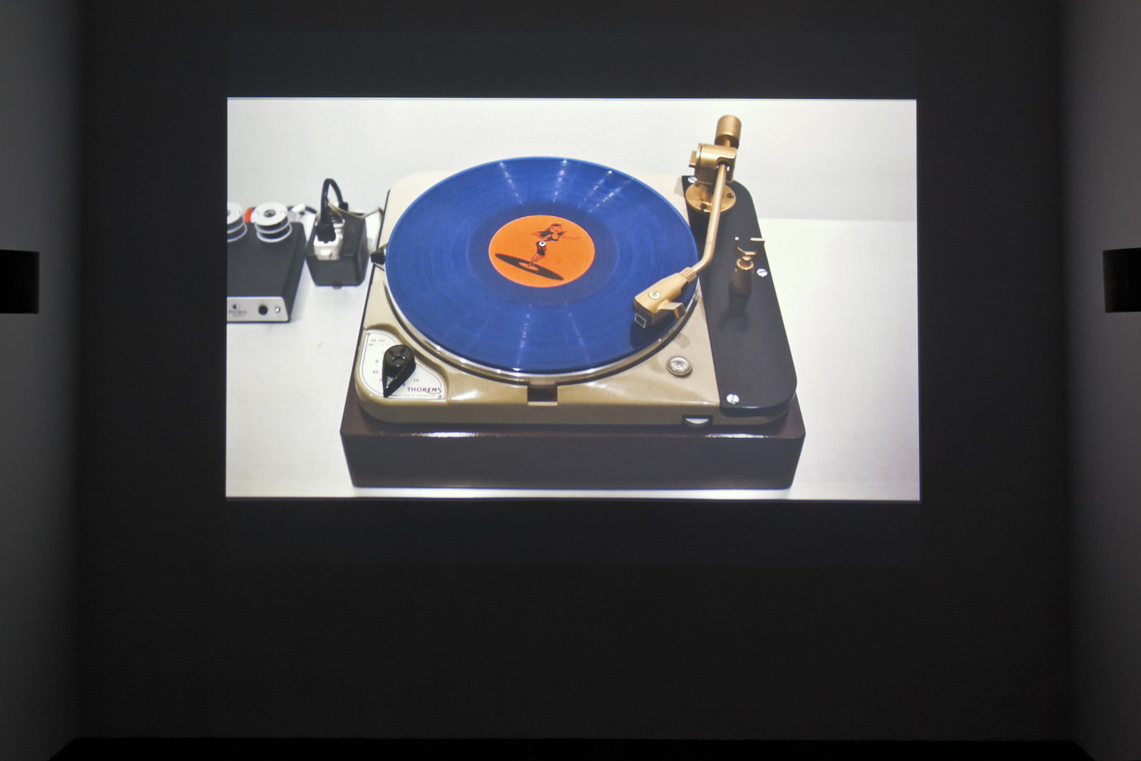 Ron Terada, Soundtrack for an Exhibition, 2010, projection played from mac mini, dimensions variable